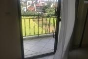 À louer une maison indépendante 2 étages type F4 dans un quartier calme de Mandriambero Ambohidratrimo à quelques mètres de la route nationale 4 et non loin de l’école vision valley.