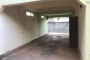 À louer une maison indépendante 2 étages type F4 dans un quartier calme de Mandriambero Ambohidratrimo à quelques mètres de la route nationale 4 et non loin de l’école vision valley.