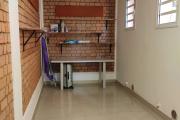 OFIM offre en location un appartement T3 meublé spacieux et lumineux sis à Analamahitsy Ambatobe
