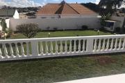 À louer une immense villa à étage de type F5 récemment rénovée avec grand jardin bâti sur un terrain de 1800m2 non loin de l’école primaire française C et à 10 minutes de l’aéroport Ivato