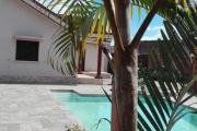 Coquette villa F5 avec piscine sur 700 m2 de terrain à Faralaza Talatamaty-Antananarivo