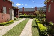 OFIM immobilier loue un petit appartement T3 semi meublé au RDC sur Andoharanofotsy Ambohimailala