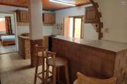 OFIM immobilier loue un petit appartement T3 semi meublé au RDC sur Andoharanofotsy Ambohimailala