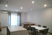 A LOUER  Appartement de type T5 meublé équipé sis à Ambatobe à 5min à pieds du Lycée Français. contact Francia 0340221869