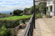 OFIM immobilier  loue une villa F6 sur un terrain de 1540m2 avec piscine et beau jardin sur Ambohibe à 10min D'Ambatobe