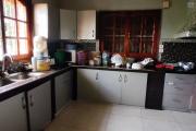 PRIX EN BAISSE pour cette  propriété de 789m2   avec une maison F6  à rénover proche de toutes les commodités à ivandry 0340221869