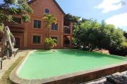 Chambre d'hôtes dans une magnifique villa da style traditionnel avec piscine à Manjaka-Ilafy