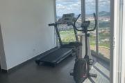Un grand appartement T5 de 208m2 avec piscine à débordement à 20mn de l'Ambassade de France sur haute ville à Ambohipotsy ( CONTACT LALAINA 0340858376 )