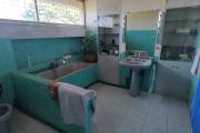  OFFRE EXCEPTIONNELLE  Grande villa F6 de 500 M2 habitables sur un terrain de 3534 M2 à Ambohibao