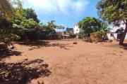 Terrain plat, prêt à bâtir, clôturé, de 1213 m2 à Amborompotsy Talatamaty- Antananarivo