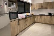 Un grand appartement T4 meublé sur la haute ville à Ambohipotsy ( CONTACT LALAINA 0340858376)