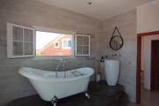 Prix n baisse!!! Belle villa F4 avec piscine dans un quartier calme à Ilaivola Ivato- Antananarivo