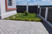 VENTE  villa F3 avec mezzanine  et jardin sur 394m2 de terrain dans une résidence sécurisée à moins de 10mn D'Ambatobe