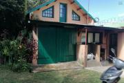En location une belle maison avec mezzanine entièrement meublée et équipée dans un cadre verdoyant, calme et sécurisé sis à Ambohijanahary Ambohibao