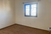 Un appartement T5 au RDC à Ambohimiandra