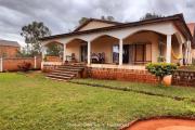 A vendre propri&eacute;t&eacute; de 1700m2 &agrave; Anosiala ambohidratrimo. Contact Mr Jacky 034 02 443 04