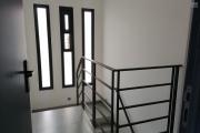 À louer une villa à étage style cubique de standing pré fibrée type F4 non loin de l'école Vision Valley et Claire Fontaine dans un quartier calme de Tanjondava Talatamaty (NON DISPONIBLE)