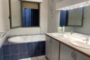 Un appartement T3 avec vue sur lac Anosy à Ambatonakanga ( CONTACT LALAINA 0340858376 )