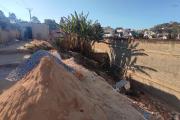 Vente d'un terrain entièrement clôturé d'une superficie de 588m2 en bord de la route principale à Ambatoroka