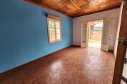À vendre une villa à étage de type F5 avec mezzanine située à Ankadikely Ilafy sur un terrain de 663m2 bord de route goudronnée
