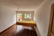 À louer une maison à étage de type F5 pour usage mixte bord de route nationale 4 sur Andakana Anosiala.