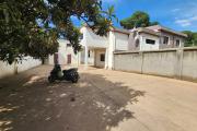 À louer un appartement de type T4 au 1er étage sis à Talatamaty près de l'école Childhood et Claire Fontaine. CONTACT 034 02 443 04