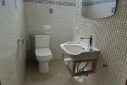Pur vos projets professionnels ou personnels, OFIM loue une villa F6 avec des chambres attenantes sur Talatamaty en bord de route. NON DISPONIBLE
