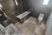 Vend un propri&eacute;t&eacute; avec deux villa plain-pied neuve mitoyennes &agrave; mandrosoa ivato . Contact Mr Jacky