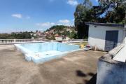 Prix en baisse!!!Vente d'une spacieuse villa de type F6  avec piscine et toit terrasse  avec vue imprenable situ&eacute;e &agrave; Tsimbazaza