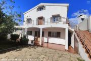 A louer villa F4( semi meubl&eacute;e) &agrave; Ambohibao. Contact Mr Jacky 0340244304