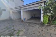 A louer villa F4( semi meublée) à Ambohibao. Contact Mr Jacky