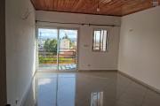 OFIM met en vente une maison F5 sur Ambohidratrimo. Surface habitable 179m2 bâtie sur un terrain de 544m2.
