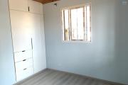 OFIM met en vente une maison F5 sur Ambohidratrimo. Surface habitable 179m2 bâtie sur un terrain de 544m2.