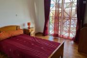 Une villa F5 meublée avec grand jardin à By pass Ambohimankakely