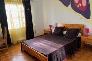 Une villa F5 meublée avec grand jardin à By pass Ambohimankakely