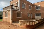 Vente d'un maison F6 à Amboanjobe