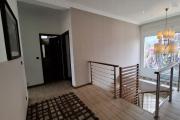 OFIM immobilier offre en location un T4 semi meublé en duplex à 5min d'Ivandry dans une résidence sécurisée H24