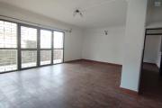 A louer, un appartement T3 en bord de route principale sur Ampandrana- Antananarivo