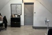 Des locaux de 30m2, 62,5m2, 63m2, 64m2 dans un centre commercial à Ambodivona