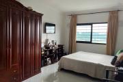 Une villa F5 sur 3 niveaux à Ambohitrarahaba