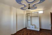 Appartement à usage habitation ou bureau de type T3 à louer dans le centre ville sis à Isoraka au dernier étage d'un bâtiment de R+3