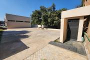 A LOUER - LOCAL NEUF DE STANDING - 230m2 - ANDRANOMENA/AMBOHIBAO