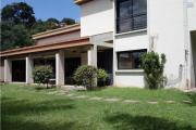 A vendre, belle villa F7 de  standing sur 1500 M2 de terrain sur Ambatoroka- Antananarivo
