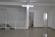 OFIM Immobilier offre en location un entrepôt  de 480m2 en deux niveaux sur ambolokandrina à environ 30min du centre ville.