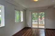 Une villa F6 avec piscine à 5mn à pied du Lycée Français à Ambatobe ( CONTACT LALAINA 0340858376 )