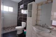 A LOUER Villa F6 dans un quartier résidentiel à 7mn à pieds du lycée Français a Ambatobe, Contact Francia  0340221869