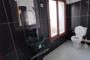 A LOUER Villa F6 dans un quartier résidentiel à 7mn à pieds du lycée Français a Ambatobe, Contact Francia  0340221869