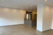 OFIM immobilier loue une villa F6 sur Ambatobe avec parking et piscine.