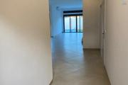 OFIM immobilier loue une villa F6 sur Ambatobe avec parking et piscine.