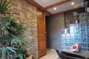 OFIM offre en vente une charmante villa F7 R+2 sur un terrain de 2000m2 sur Ilafy, à 15min d'Ambatobe